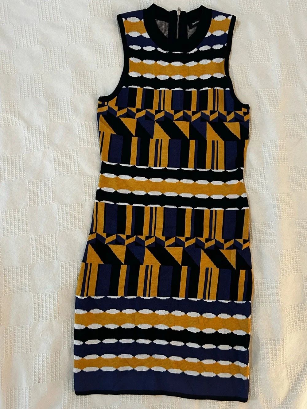 Jealous, tomato Sleeveless Geometric Knit Dress in Navy and Mustard size small